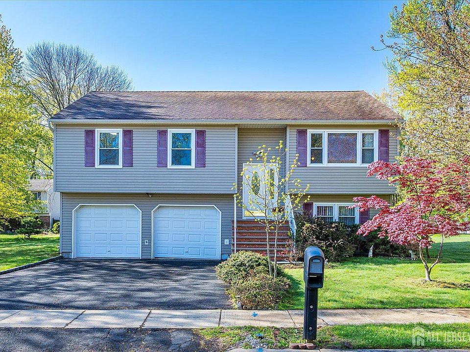 1st image of 6 Sussex Ct