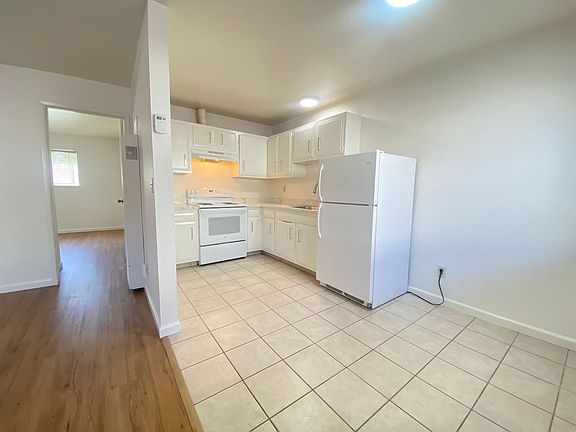 5th image of 231 Blackburn St #3