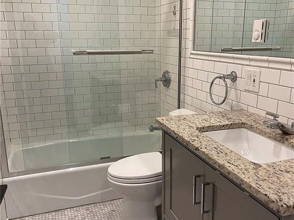 3rd image of 17 Cedar St APT 5