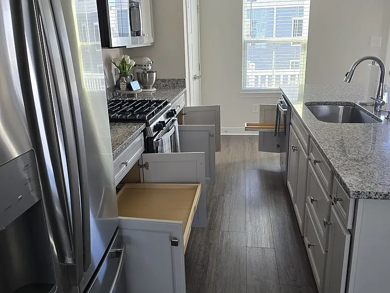 210 Fost Blvd — Photo 6