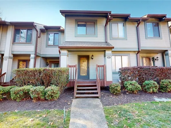 367 Bridgewater Dr, Newport News, VA 23603