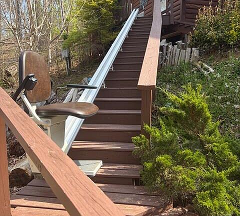 5th image of 186 Raspberry Ridge Rd