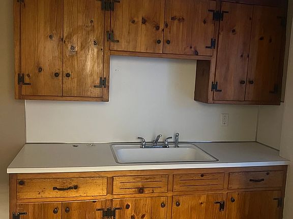 2nd image of 376 Salmon Brook St #5