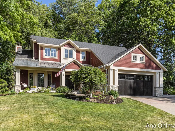 6369 Drumlin Ct SE, Ada, MI 49301