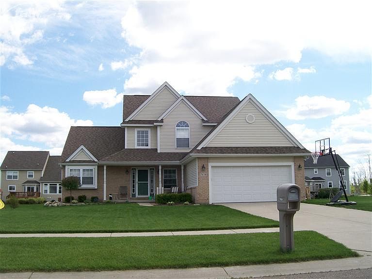1st image of 7434 Paradise Dr