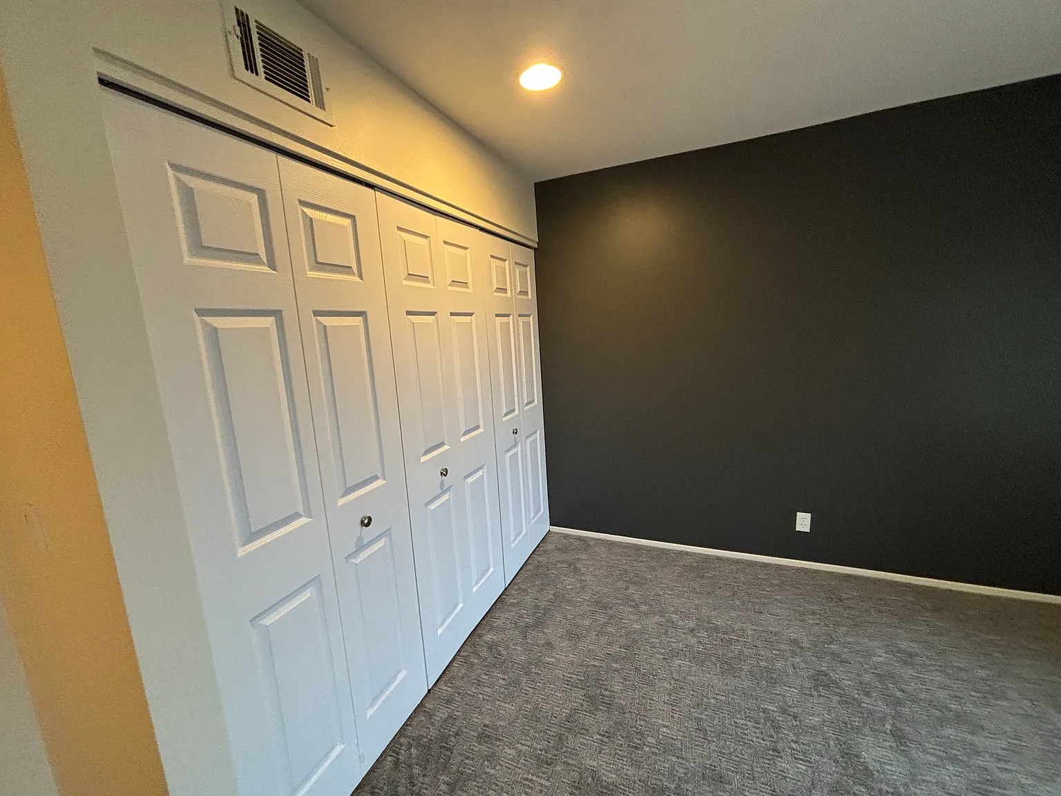 2142 Pauline Blvd — Photo 3