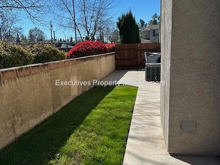 1103 Acapulco Ct — Photo 31