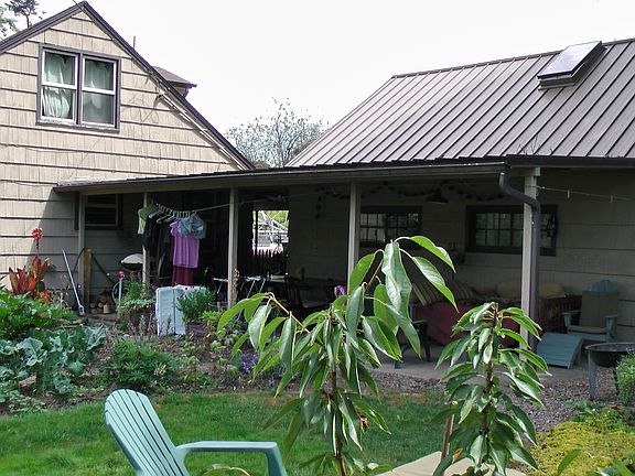 Covered area in yard
