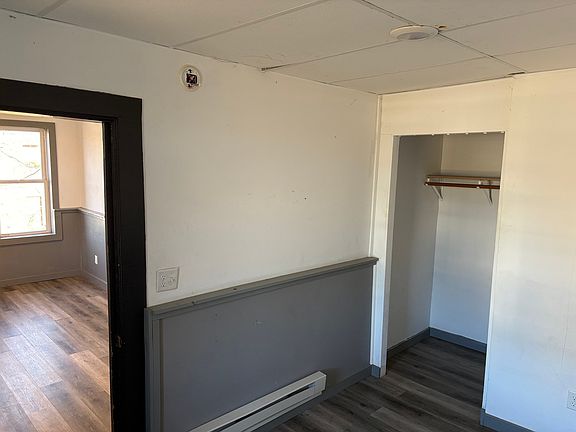 4th image of 36 W Eau Claire St #4
