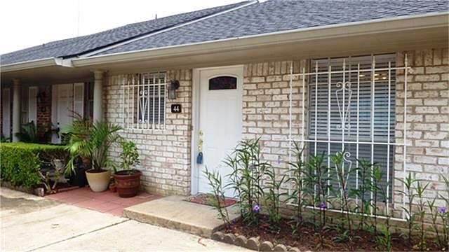 1st image of 1016 Tri Oaks Ln APT 44