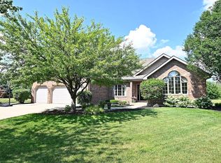 22331 N Pine Ridge Ct, Frankfort, IL 60423