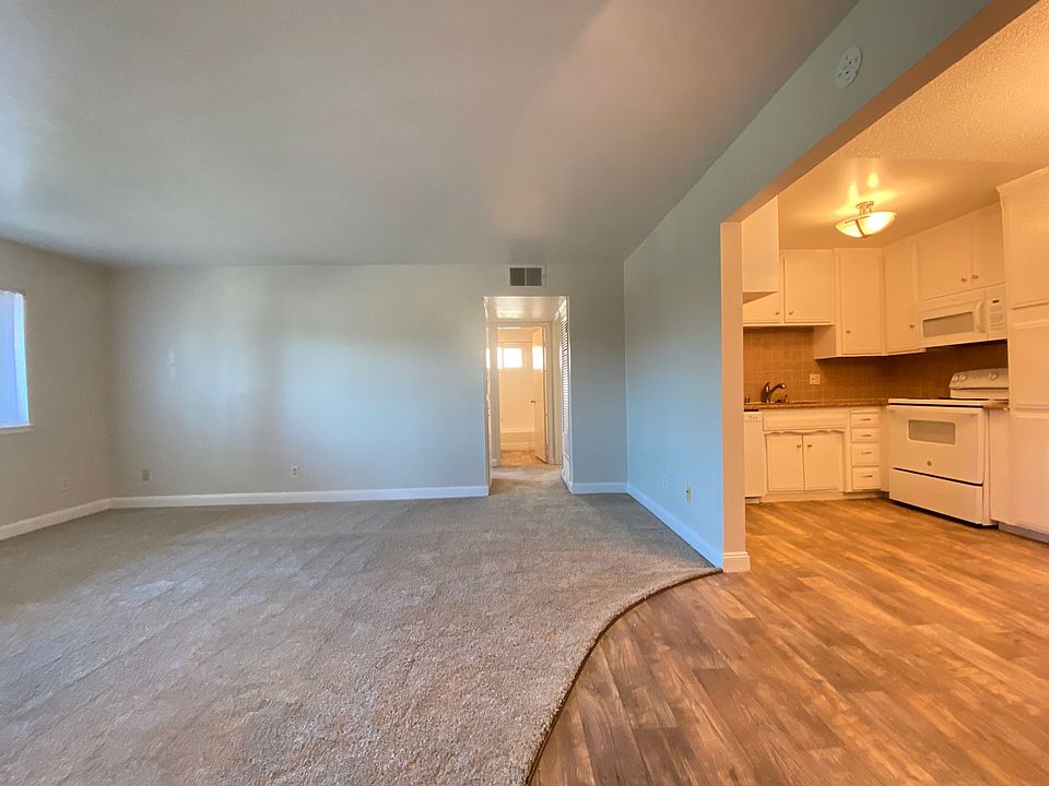 1st image of 5981-5989 Lake Crest Way #5