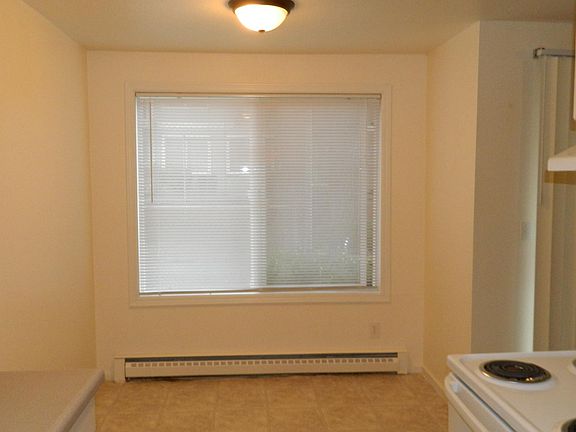 4th image of 18207 1st Ave S APT C8