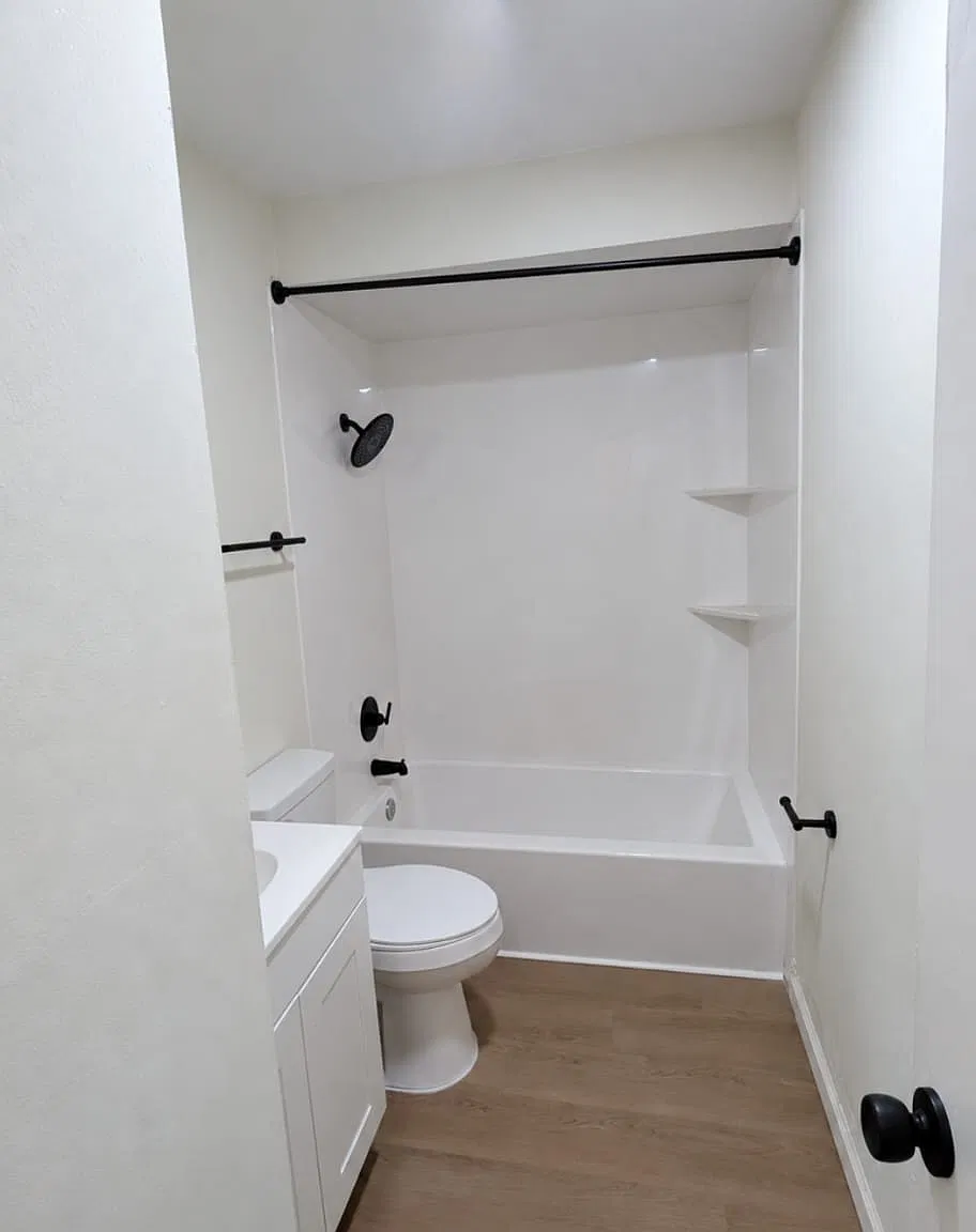 5 bed, 1450 sqft, $2,310 — Photo 3