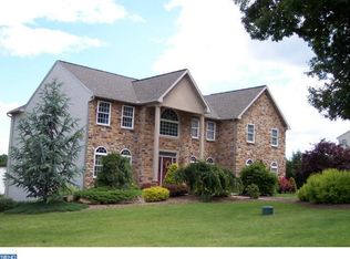 126 Beacon Hill Rd, Temple, PA 19560