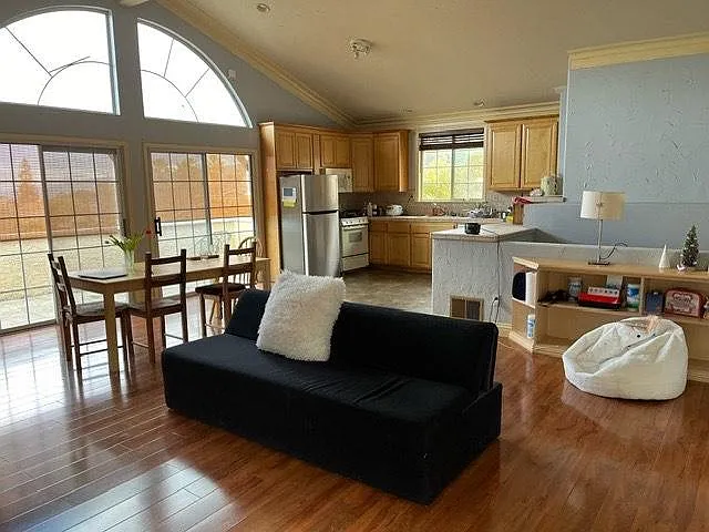 Sloping Meadow Ct, San Jose — Photo 3