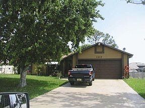 1st image of 1317 SW Parma Ave