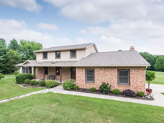 3rd image of 570 Hills Miller Rd