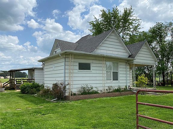 2nd image of 308 E Blue Bird Ln
