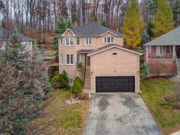 49 Eaglestone Ln, Barrie, ON L4N 0J3