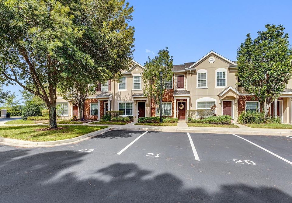 1st image of 8049 Summerside Cir #1