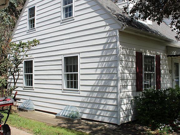 3rd image of 106 Cass Ave