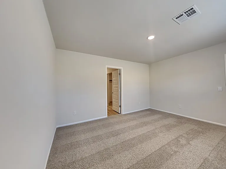 501 Saint Charles Pl — Photo 8