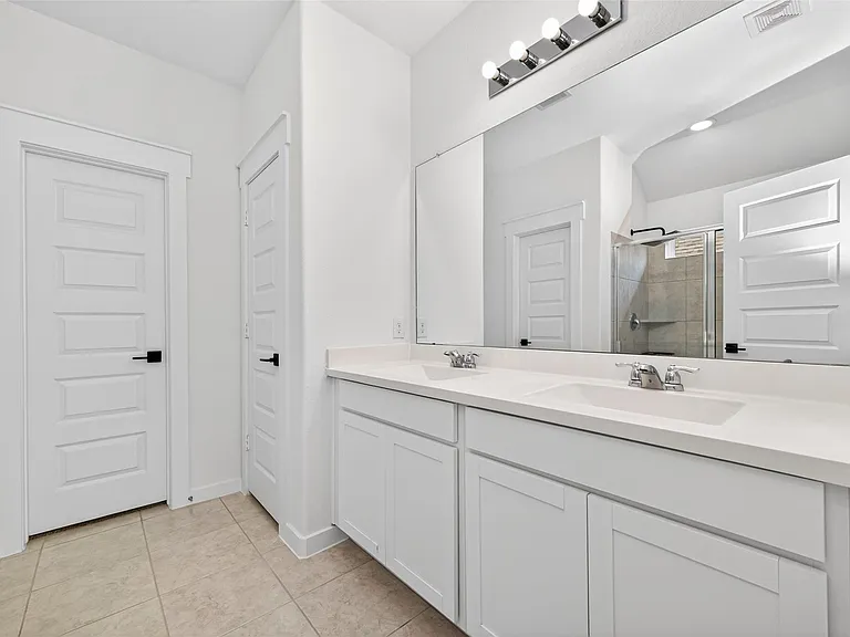 16307 Rockdale Landing Dr — Photo 24