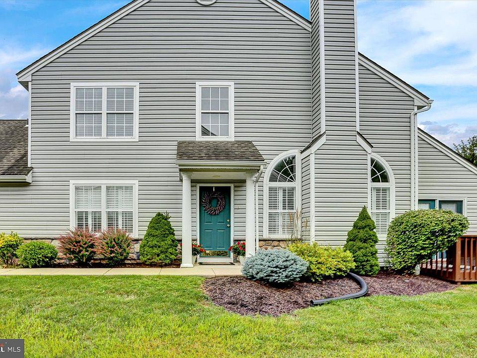 202 Hawthorne Ct N, Wyomissing, PA 19610 Zillow