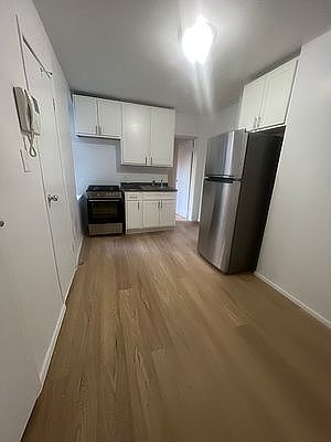 1st image of 407 W 52nd St APT 4F