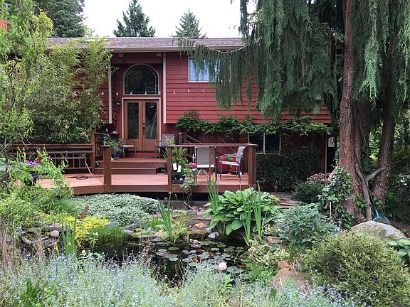 4th image of 22320 Hickory Way