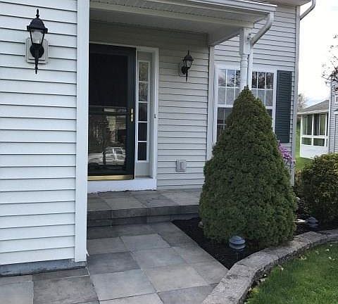 2nd image of 35 Fairway Dr