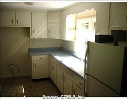 5th image of 10 Larch Dr