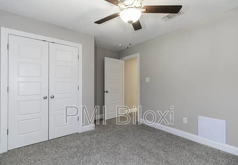 16982 W Landon Green Dr — Photo 38