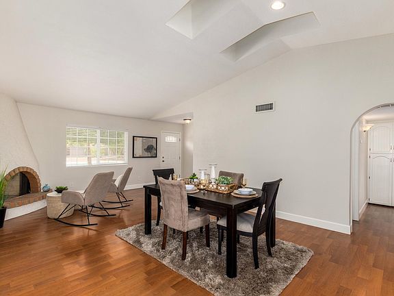4th image of 14223 N 42nd Pl