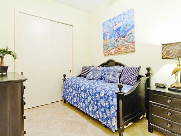 4th image of 310A Padre Blvd
