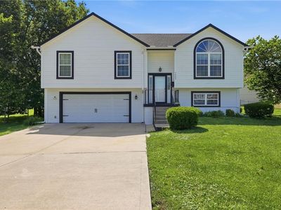 7902 Spring Valley Rd, Raytown, MO, 64138
