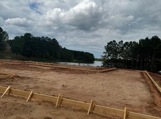 1720 Signature Ct, Hampton, GA 30228