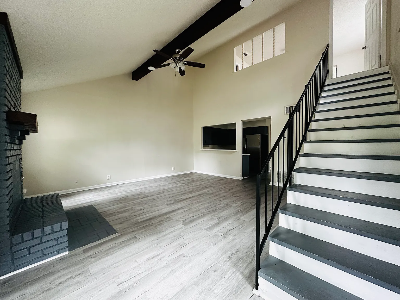 1205 W Texas St — Photo 2