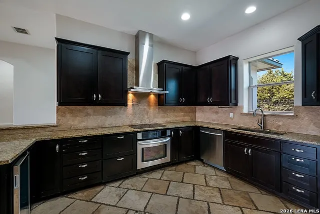 6710 Manor Hl — Photo 13