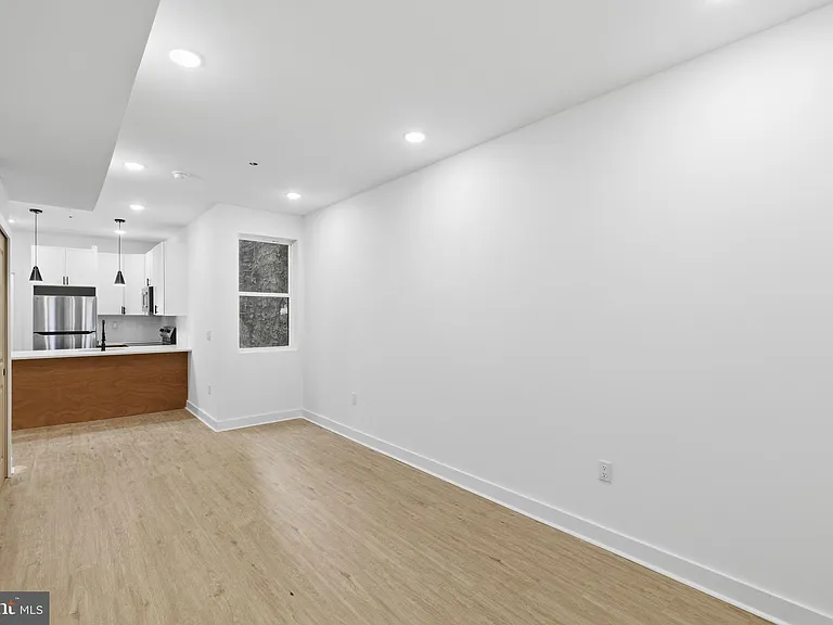 863 N 43rd St #2 — Photo 6