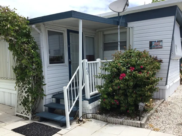 140 Cocoa Palms Ave, Cape Canaveral, FL 32920