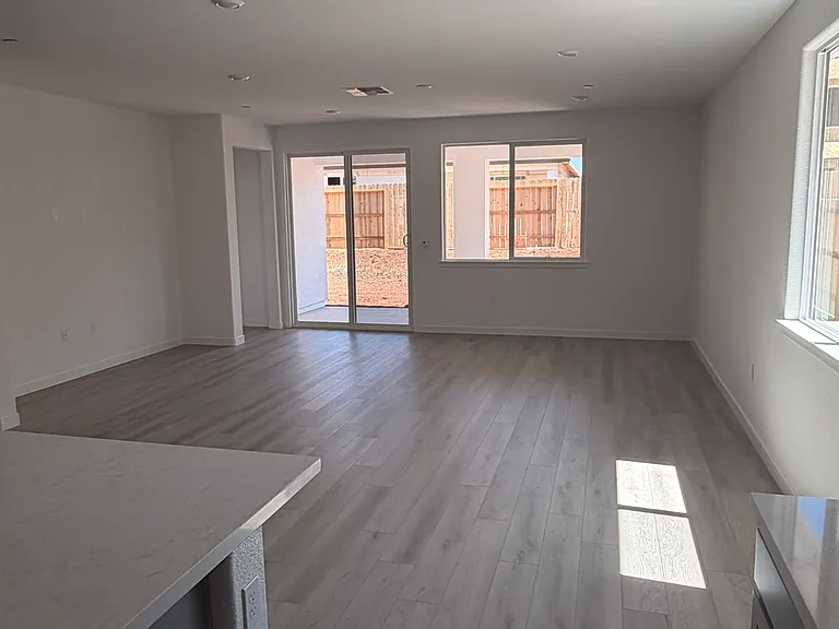 12771 Ironbow Way — Photo 8