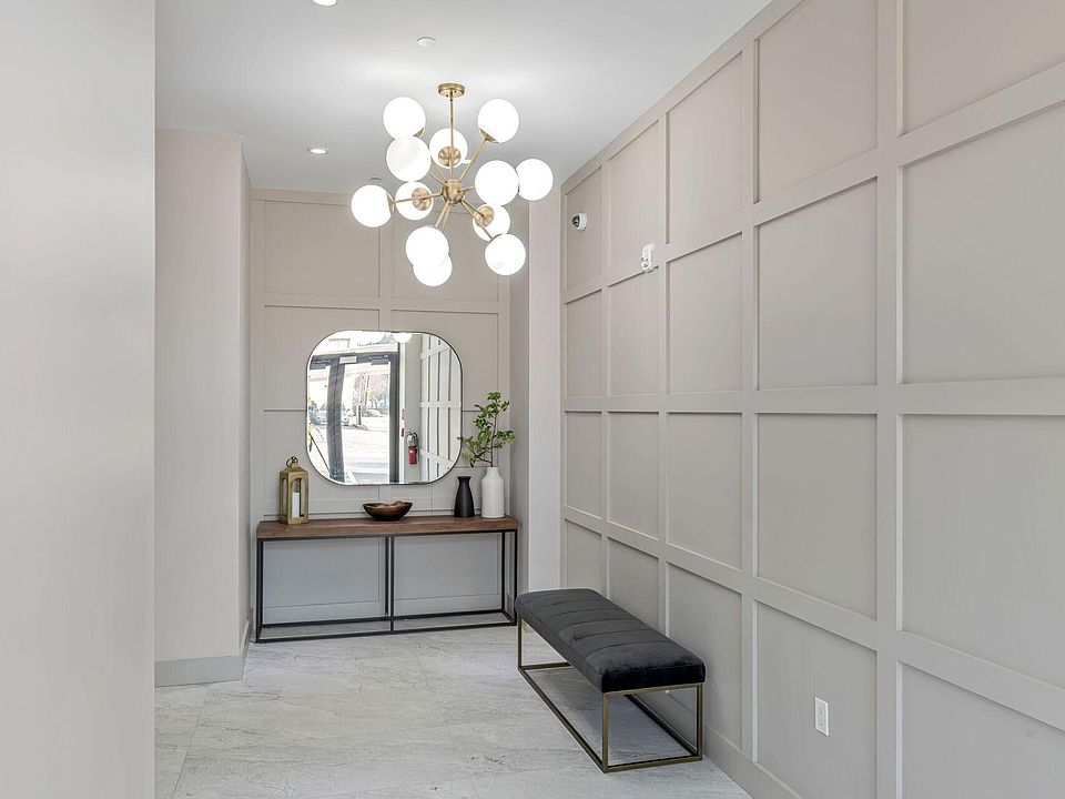 1st image of 35 Jefferson Ave Unit 307