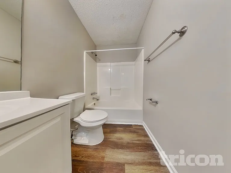 6260 Phillips Lake Way — Photo 23