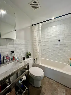 Rented by ERNY LLC | media 11