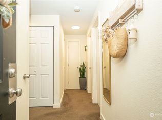 9806 28th Ave SW #A202, Seattle, WA 98126