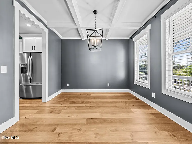 85 Wheeling Dr — Photo 11