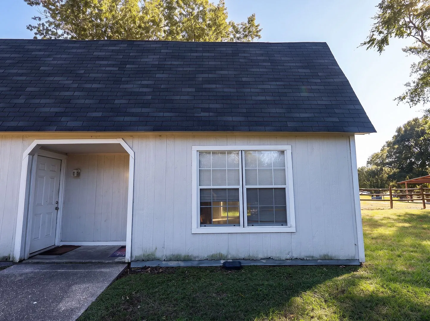 Available Now! Stonewall, LA - 1 Bed 1 Bath Apartment — Photo 1