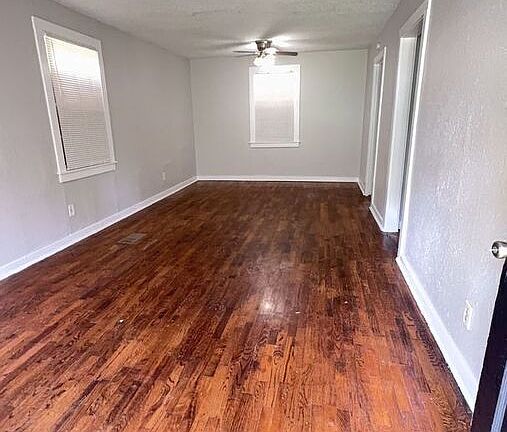 3rd image of 3164 Madeline Cir